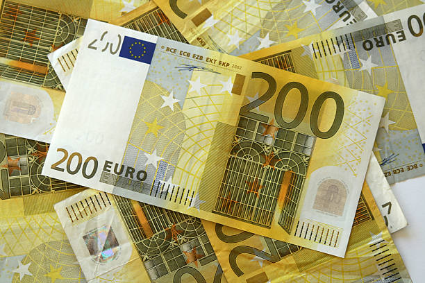 Bonus 200 euro anche per settembre e ottobre: ecco a chi spetta