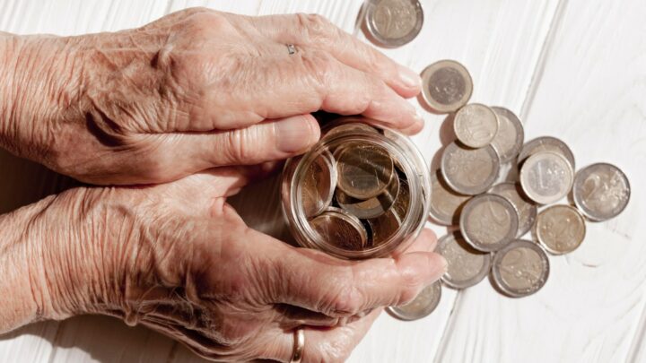 Reddito di povertà, in poche ore il boom di richieste